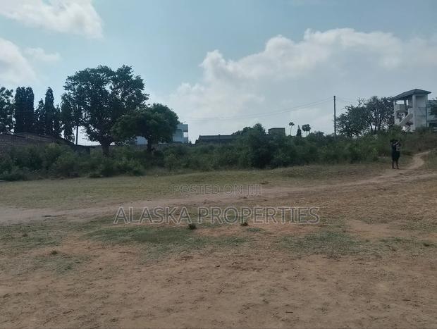 40by80 Prime Residential Plot for Sale in Utange Soliani - thumbnail 4