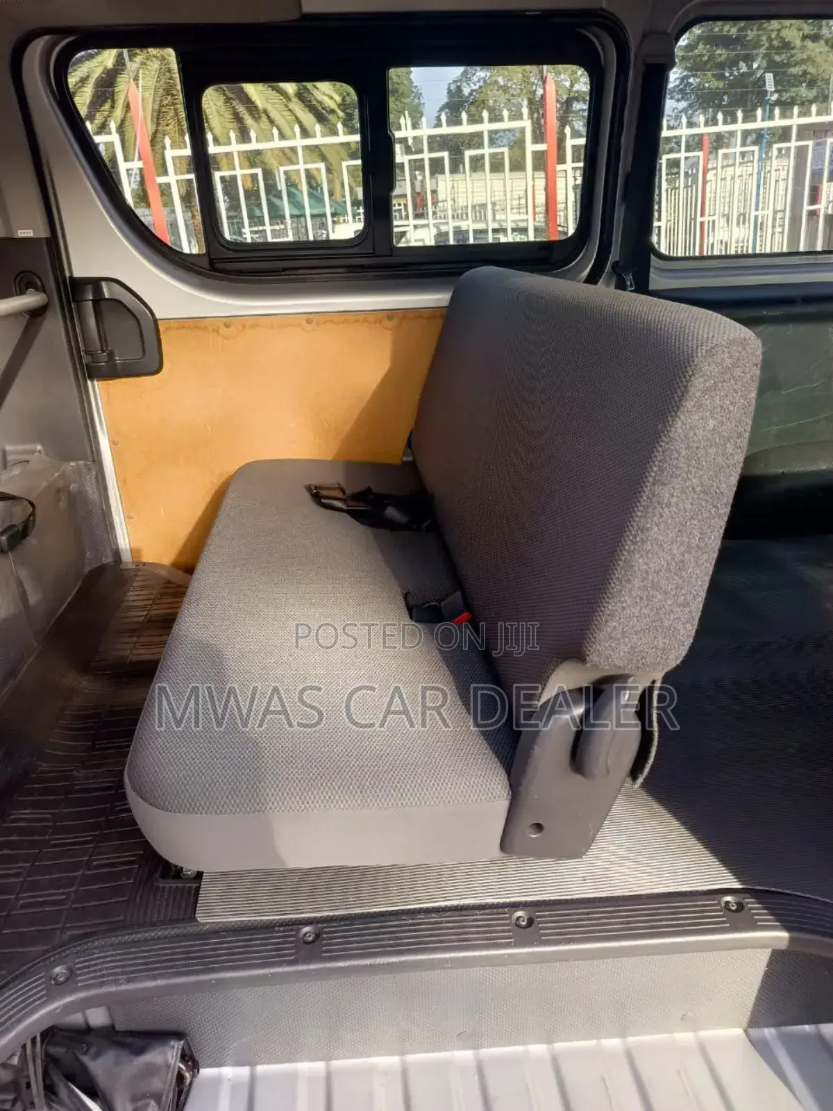 Toyota HiAce 2019 Silver