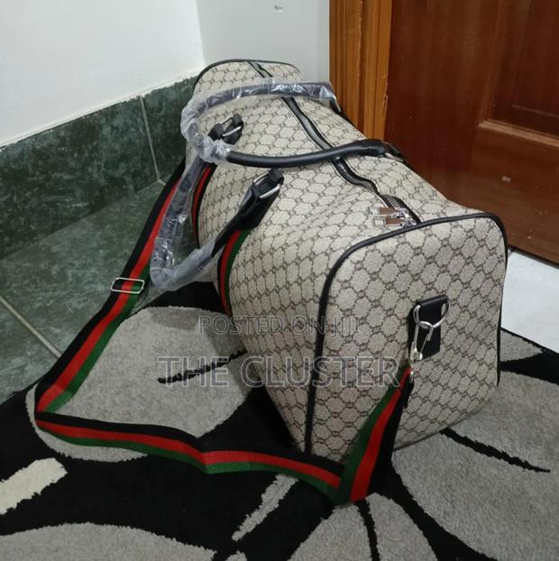 *High Quality Vintage Duffle/Travel Bag* - thumbnail 2