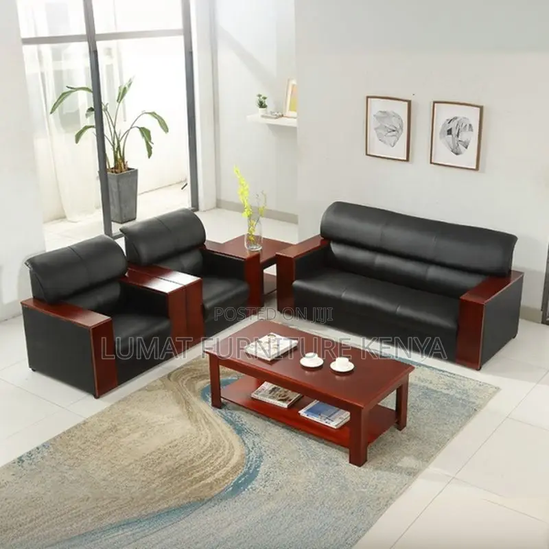 Spacious 5-Seater Office Sofa