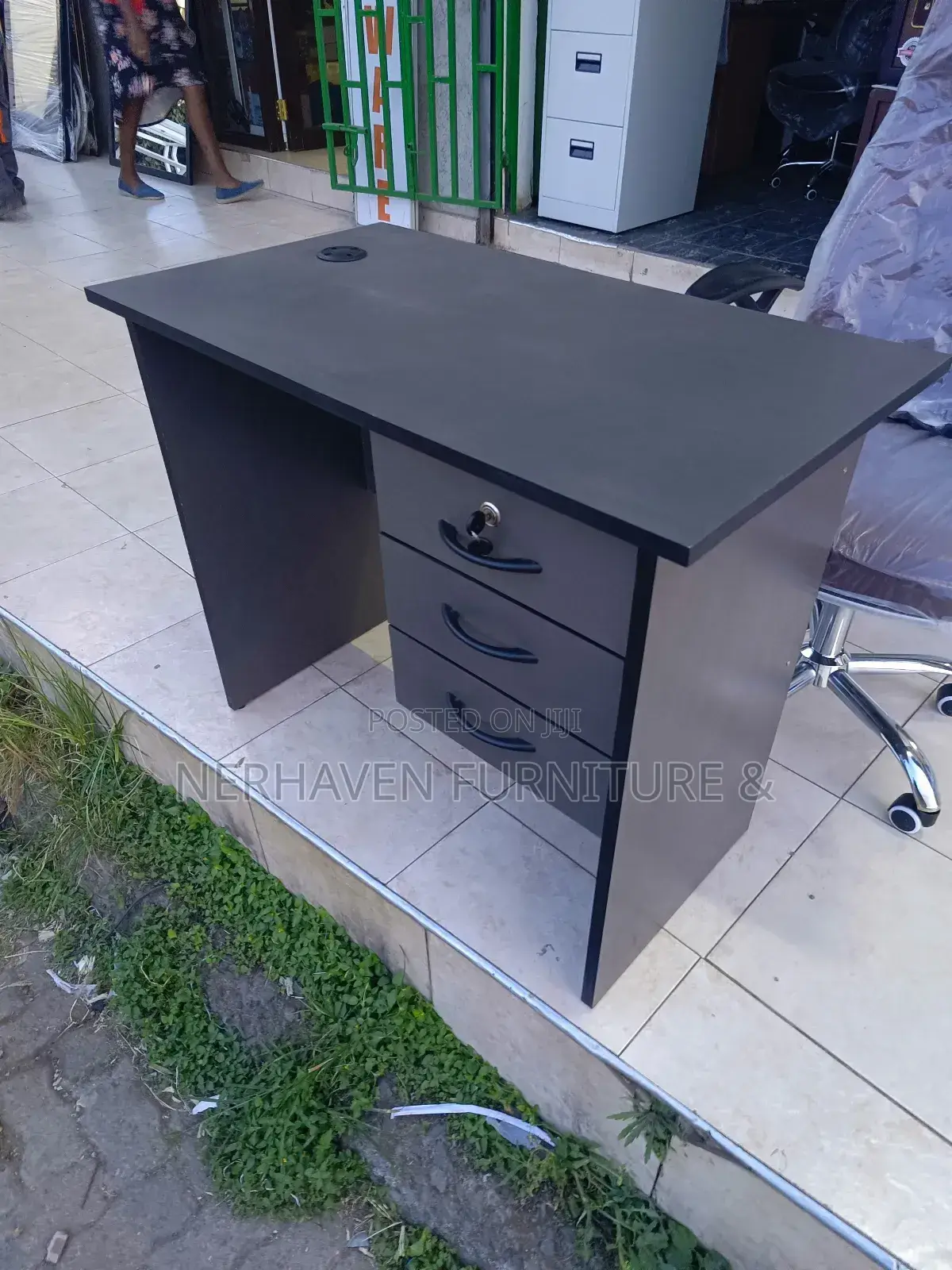 Meza Ya Kusomea Study Table