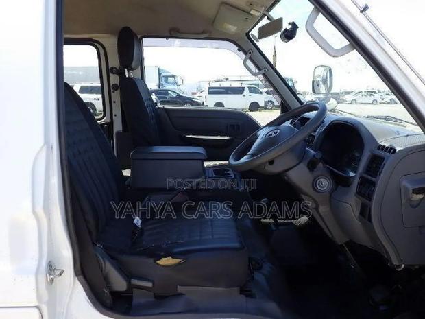 Mazda Bongo 2019 White - thumbnail 6