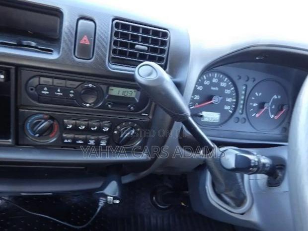 Mazda Bongo 2019 White - thumbnail 9