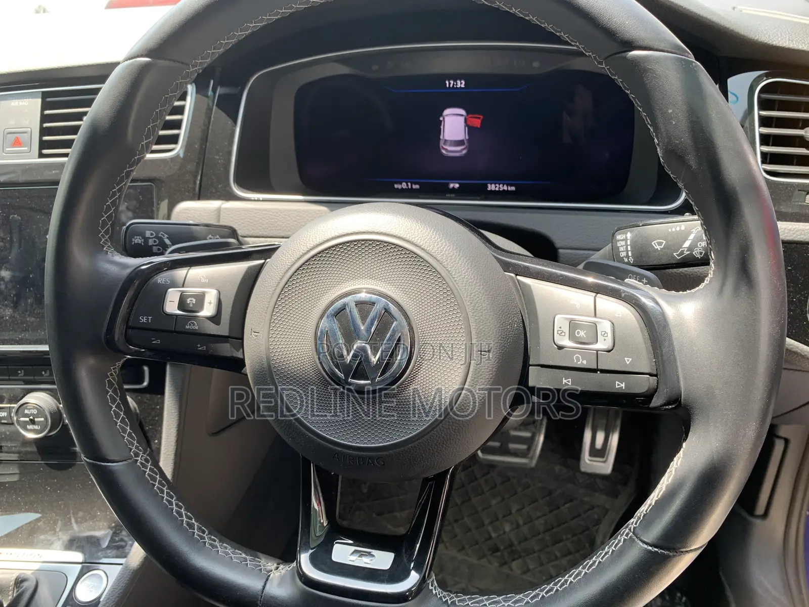 Volkswagen Golf R 4-Door w/DCC & Navigation 2018 Blue