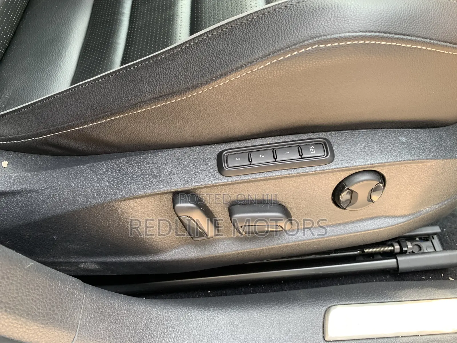 Volkswagen Golf R 4-Door w/DCC & Navigation 2018 Blue