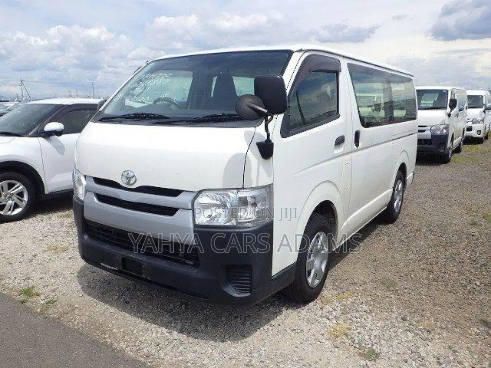 Toyota HiAce 2019 White