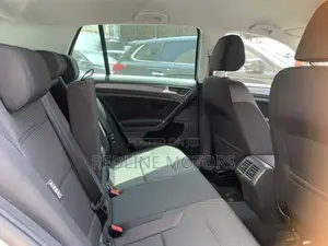 Volkswagen Golf TSI S FWD 2018 Silver
