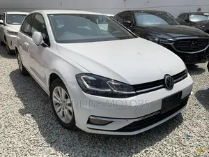 Volkswagen Golf TSI S FWD 2018 White