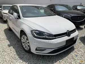 Volkswagen Golf TSI S FWD 2018 White