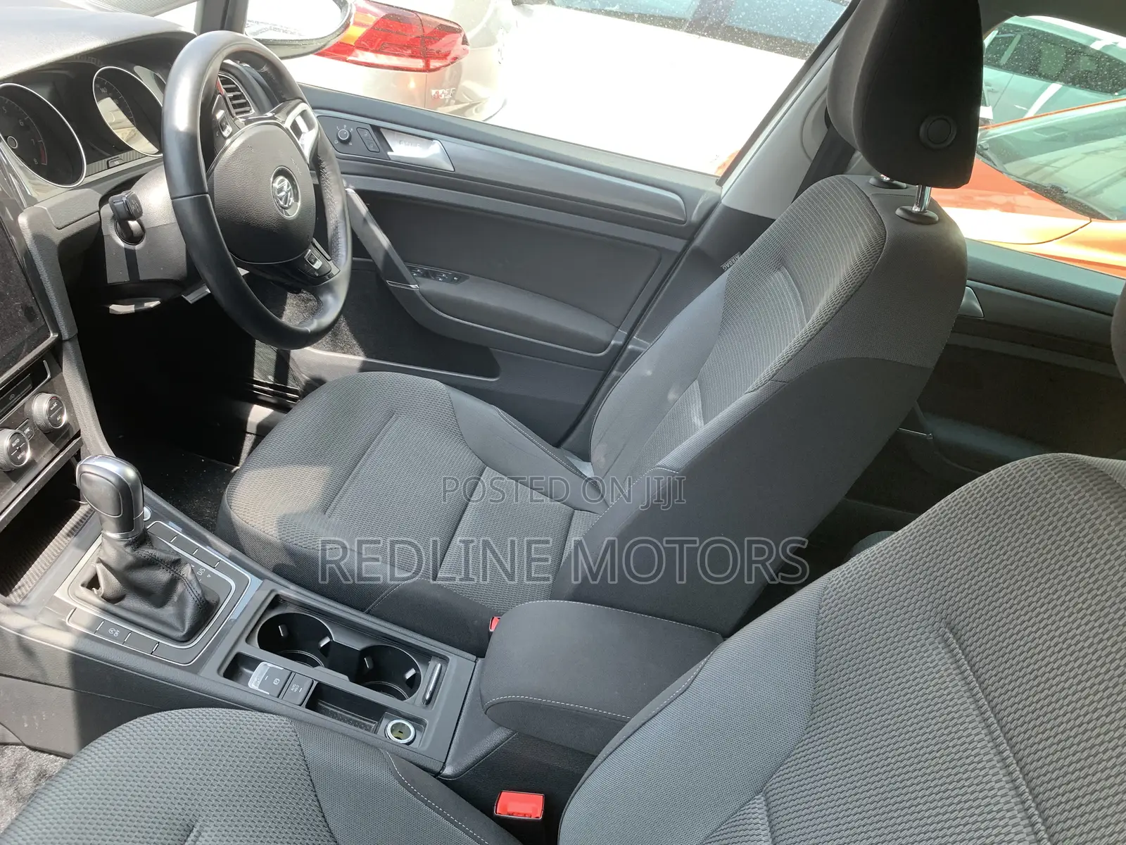 Volkswagen Golf TSI S FWD 2018 White