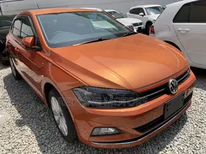 Volkswagen Polo 2018 Orange
