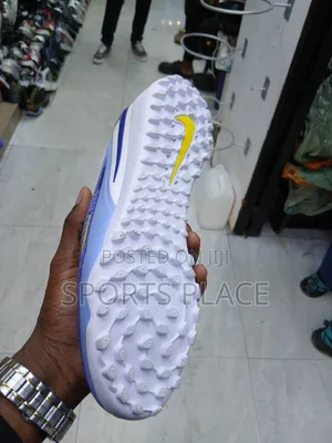Nike Phantom 6 Elite Trainers - Turf Football Boots