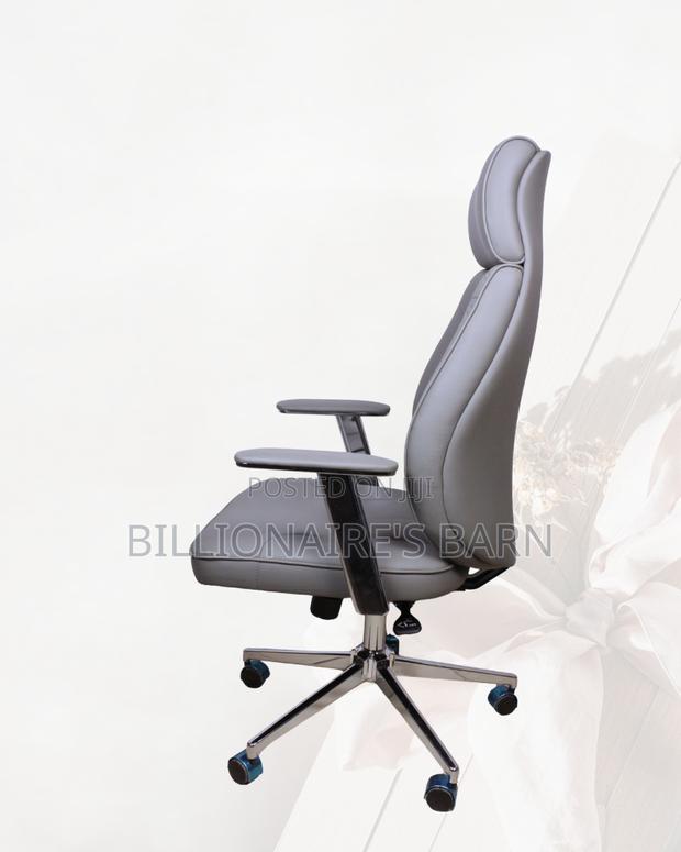 Swivel Clean Executive — Chair Quiet-Roll| Same-Day Delivery Available - thumbnail 2