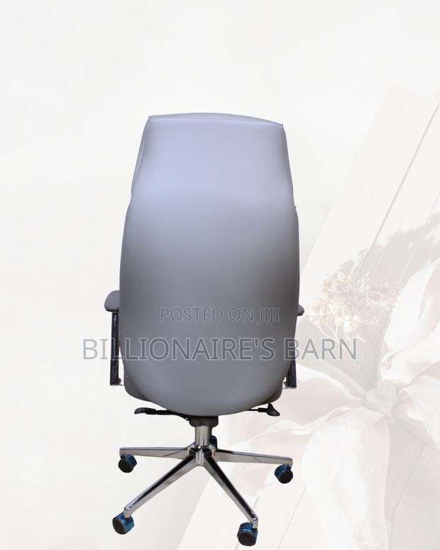 Swivel Clean Executive — Chair Quiet-Roll| Same-Day Delivery Available - thumbnail 3