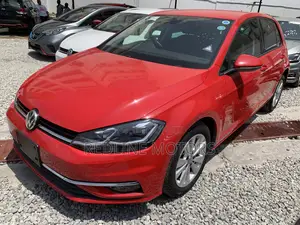 Volkswagen Golf TSI S FWD 2018 Red