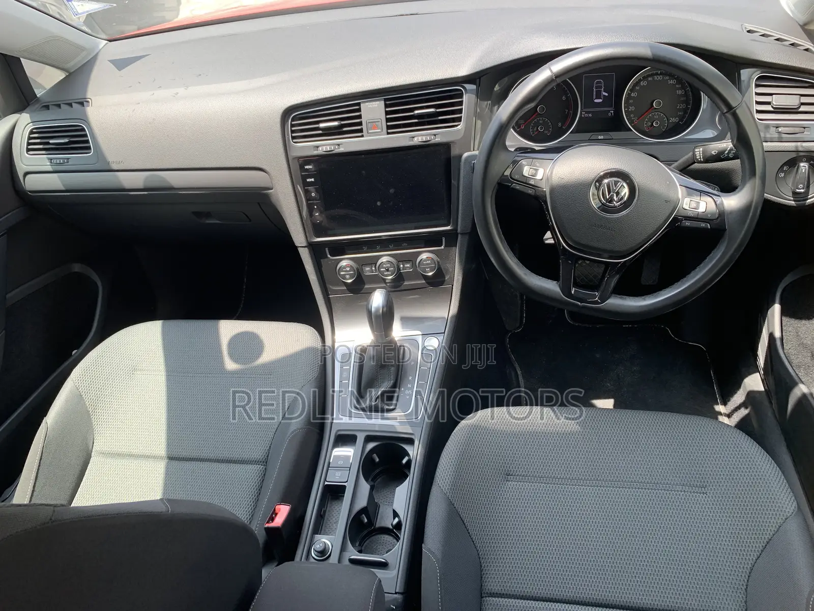Volkswagen Golf TSI S FWD 2018 Red