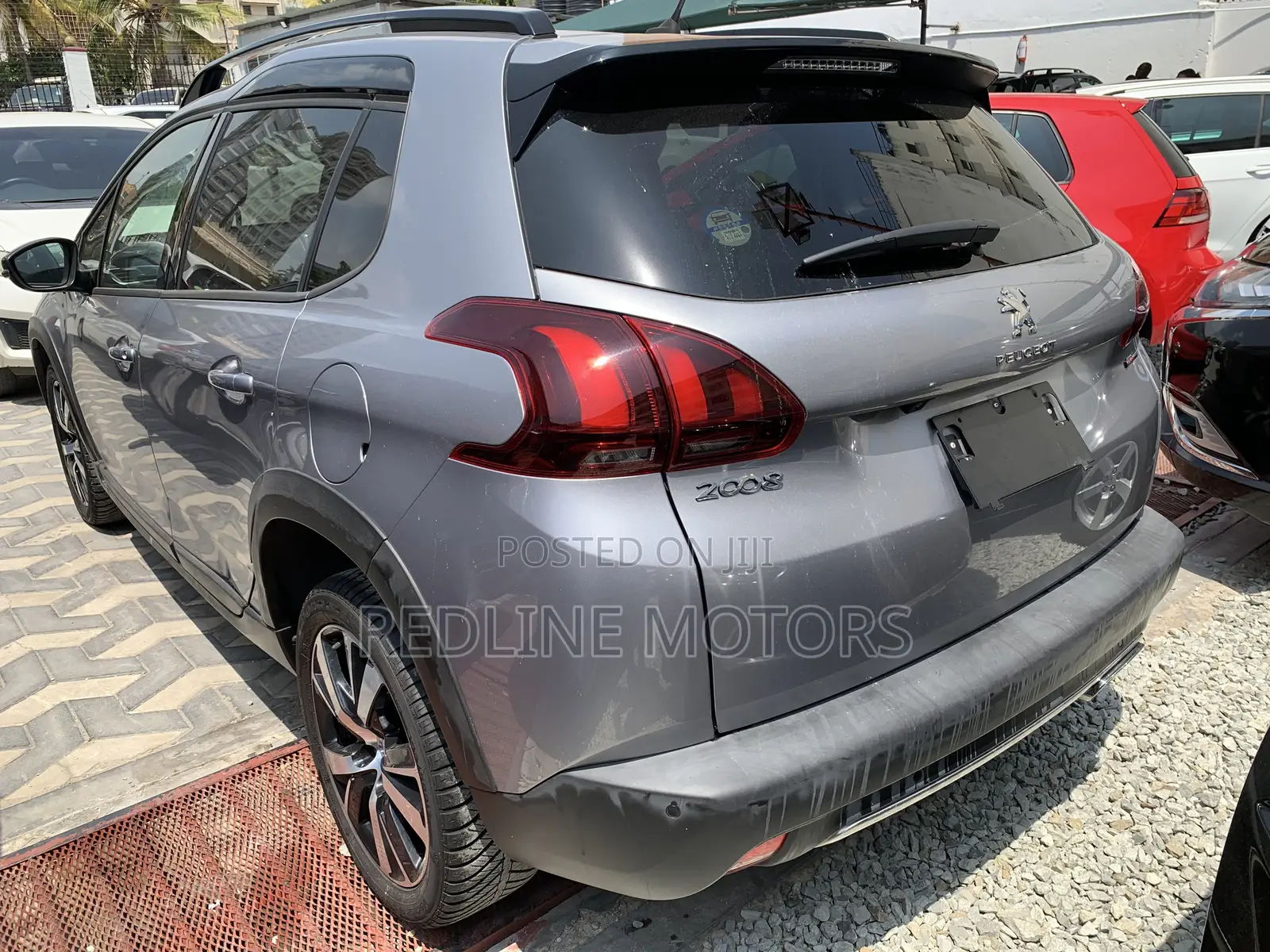 Peugeot 2008 1.2 PureTech (130 Hp) 2018 Silver
