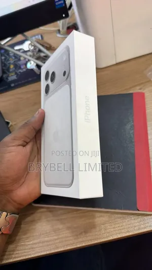 New Apple iPhone 17 Pro Max 256 GB Silver