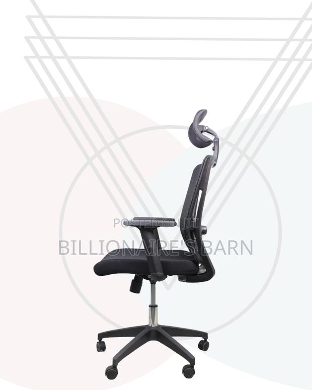 Comfort Mesh Task Chair | Smooth Swivel Easy Movement - main view