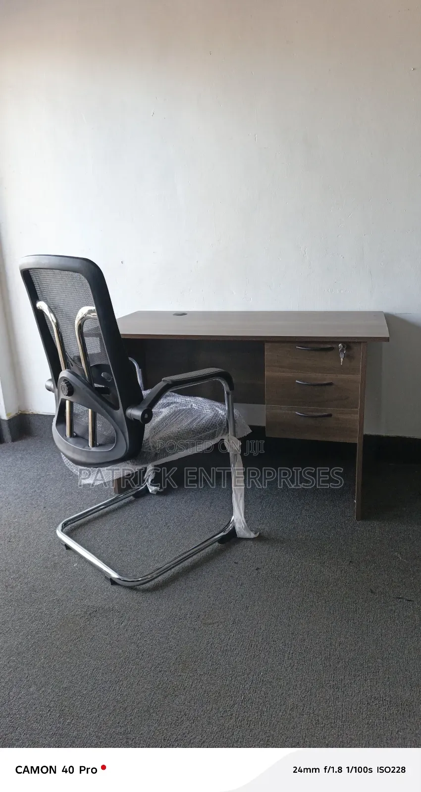 1.2 Mtrs American Office Desk+ Ergonomic Study / Office Chair