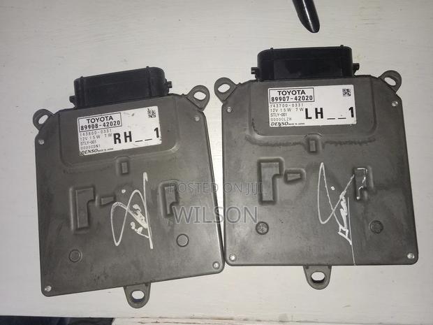Rav 4 2017-2022 Headlight Ballasts(Computers) - thumbnail 2