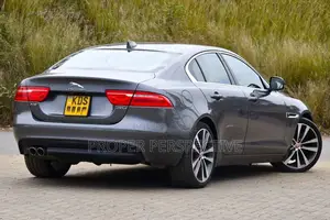 Jaguar XE 20d-R-Sport RWD 2017 Beige