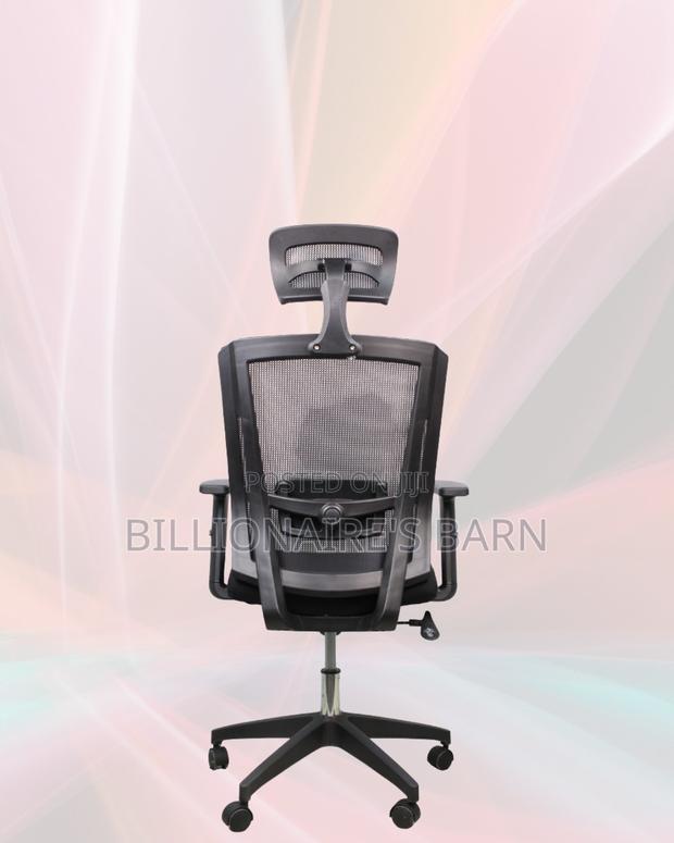 Lightweight Mesh Office Chair | Nylon Base, Solid Support - thumbnail 4