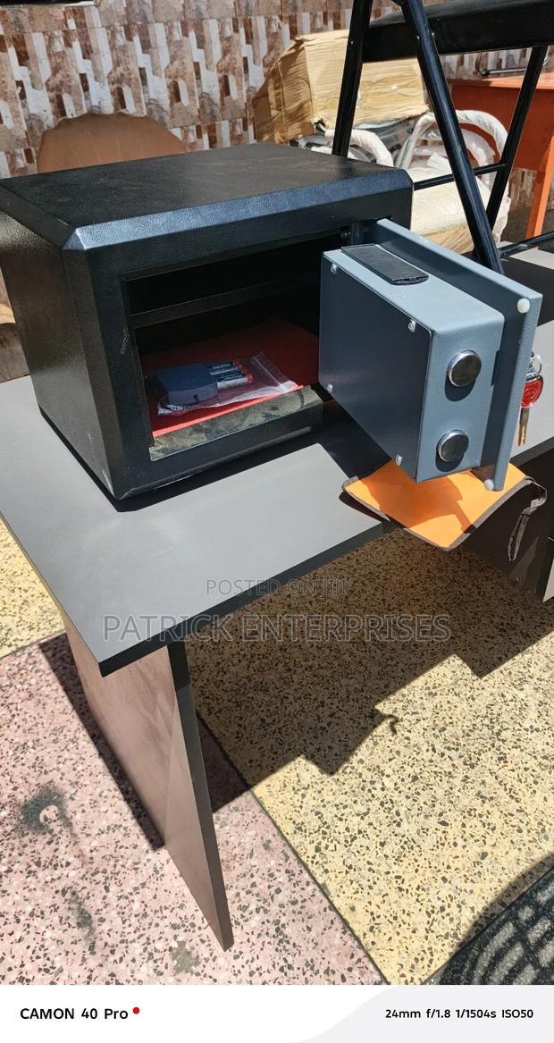 Imported Modern Safe Box 30kgs With Two Security Guard - thumbnail 4