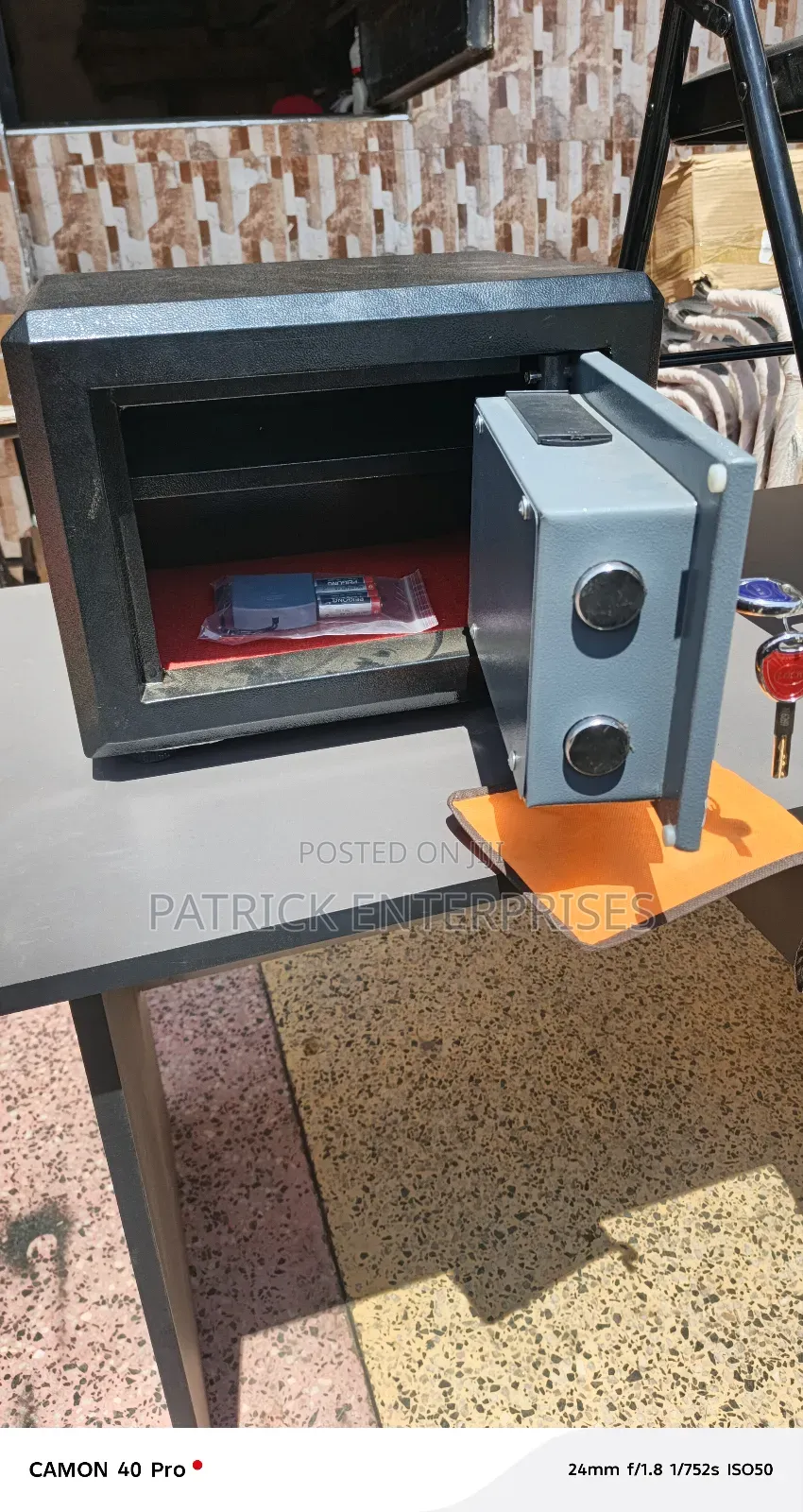 Imported Modern Safe Box 30kgs With Two Security Guard