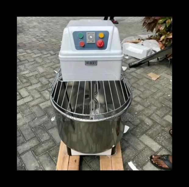 Dough Maker Machine, Powerful and Efficient for Baking Purposes - main view