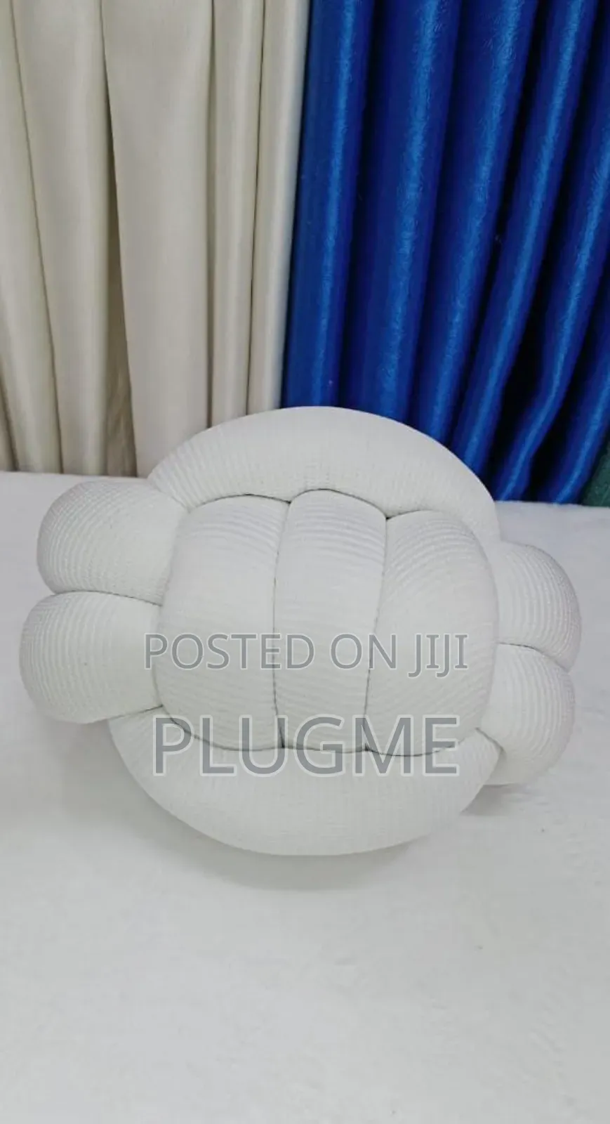 High Quality Decorative Knot Throw Away Pillows