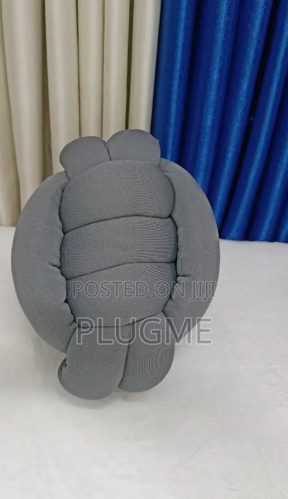 High Quality Decorative Knot Throw Away Pillows