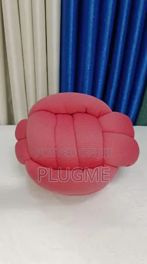High Quality Decorative Knot Throw Away Pillows