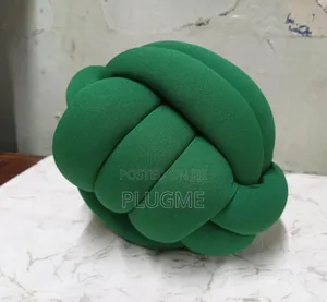 High Quality Decorative Knot Throw Away Pillows