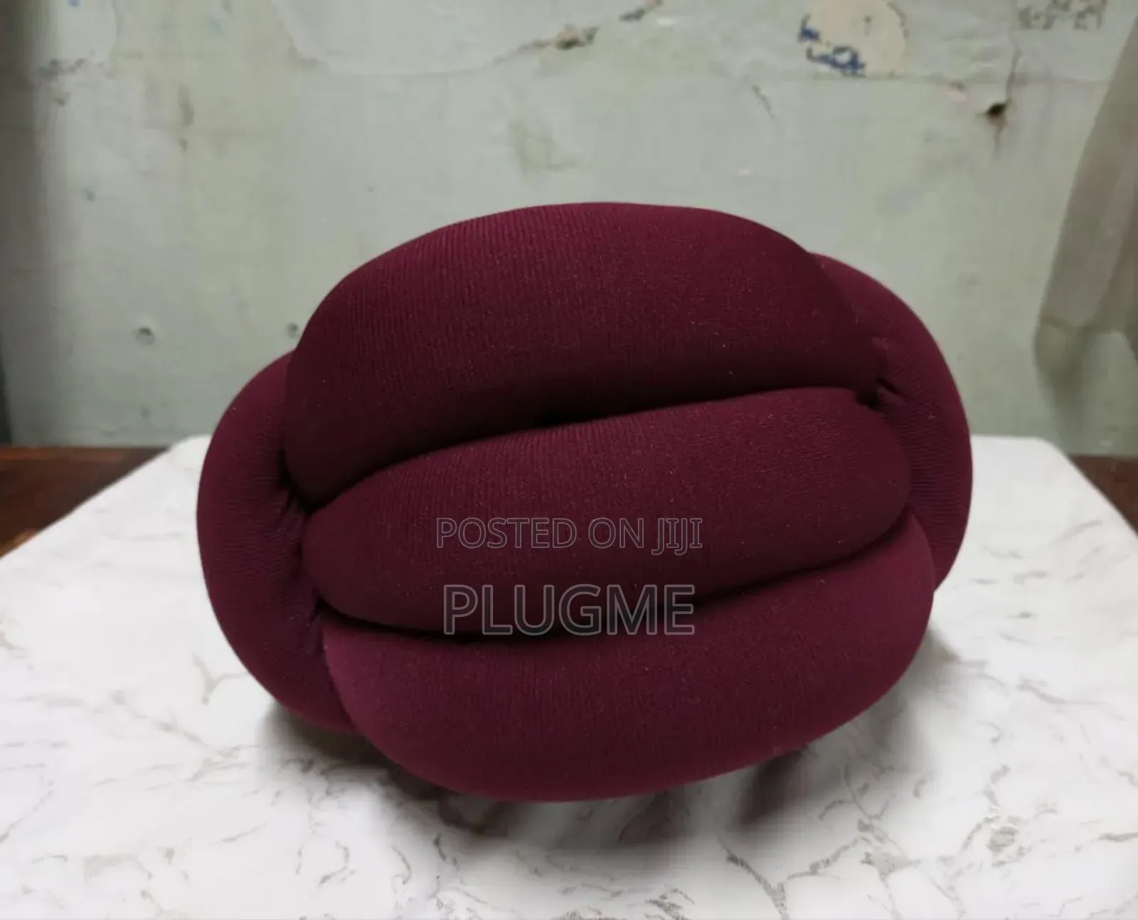 High Quality Decorative Knot Throw Away Pillows