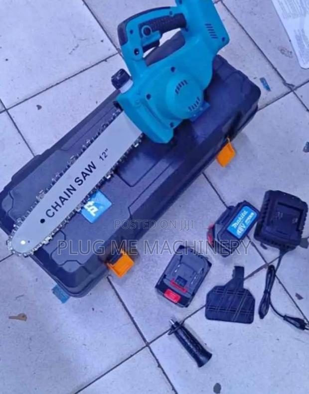 Makita 12"Cordless Chain Saw