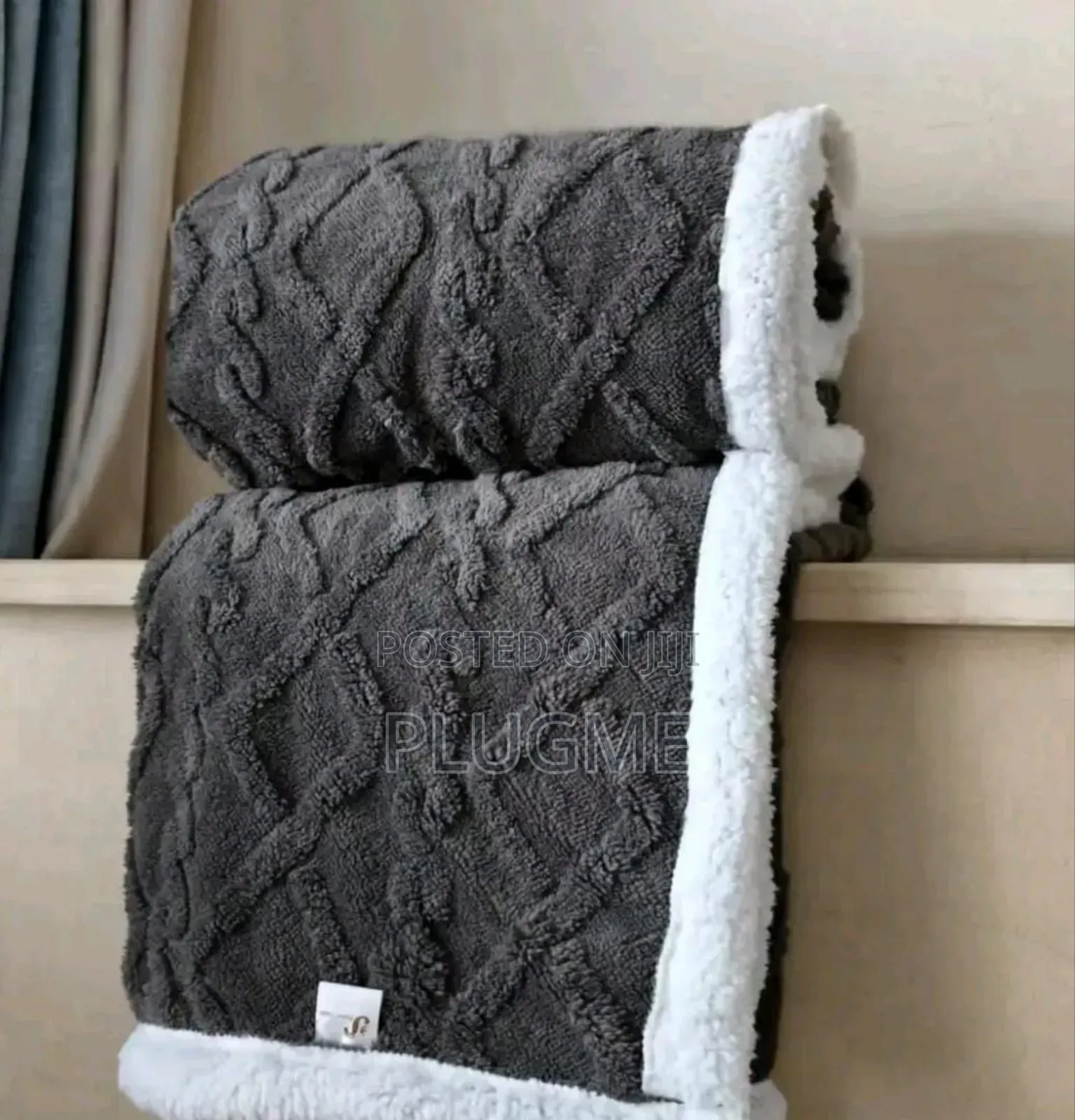 6 × 6 Thick Premium Sherpa Throw Blankets