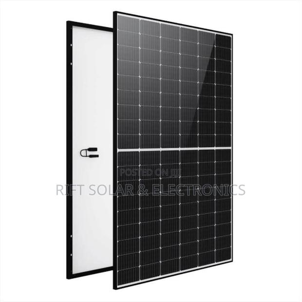 550w Monocrystalline Jinko Halfcell Solar Panels All Weather - main view