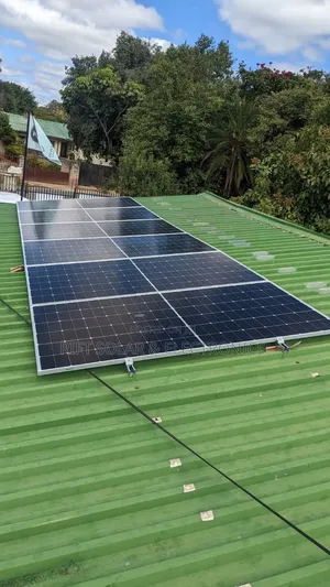 Jinko 525 Watt's Monocrystalline All Weather Solar