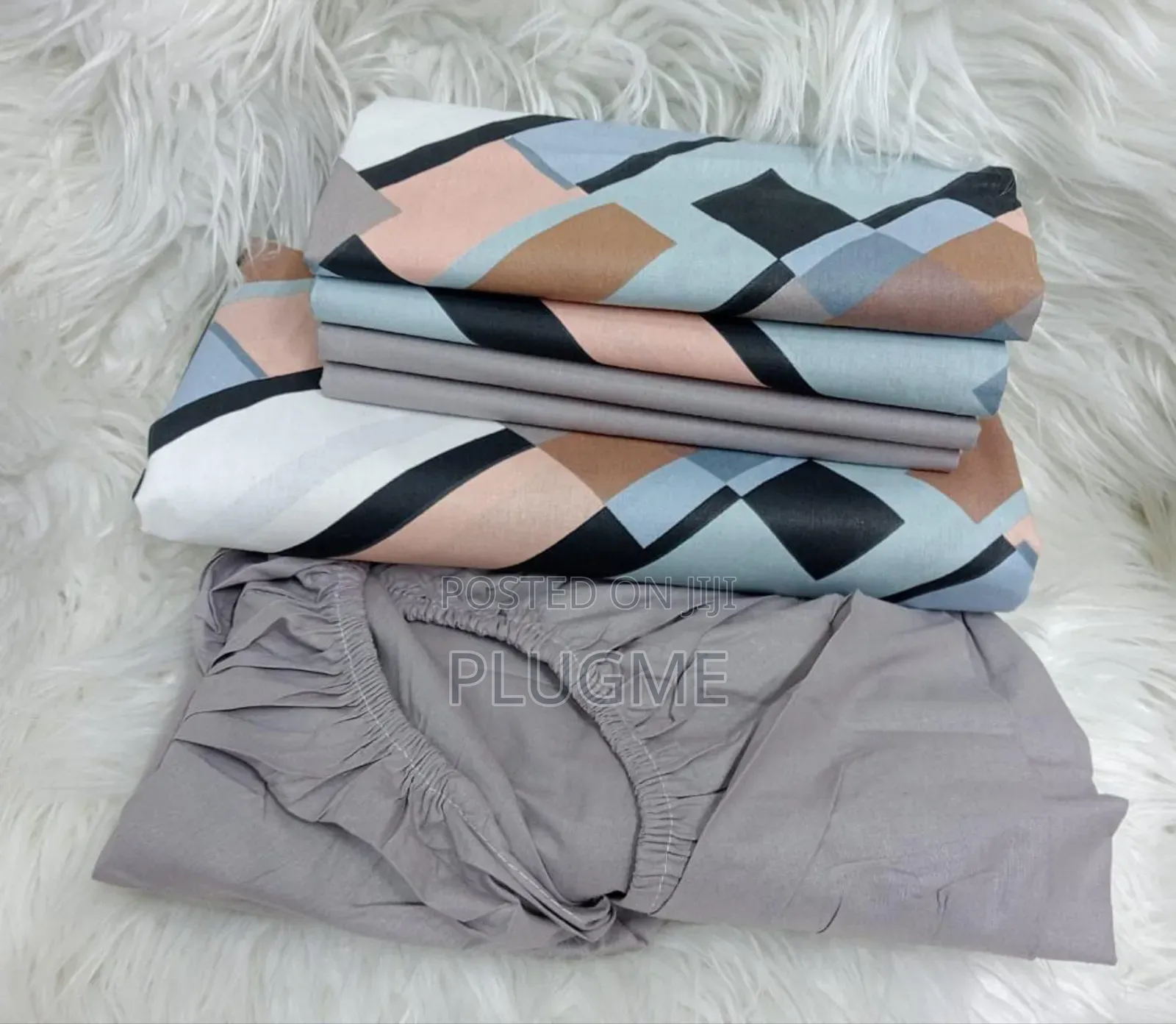 7×8 Mix Match Fitted 
Pair of Pure Cotton Bedsheets With 4pillowcases