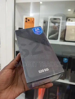 New Samsung Galaxy S20 128 GB