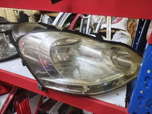 Ipsum Headlight
