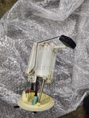 Crown 2010 Fuel Pump