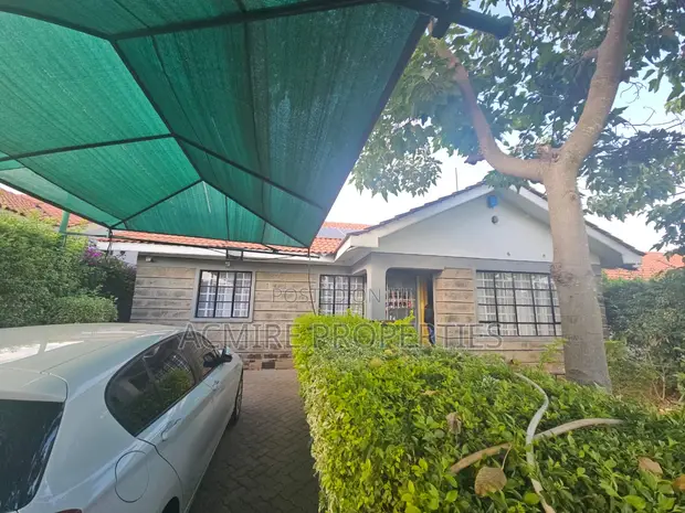 3bdrm Bungalow in Kamulu Heights, Malaa for sale