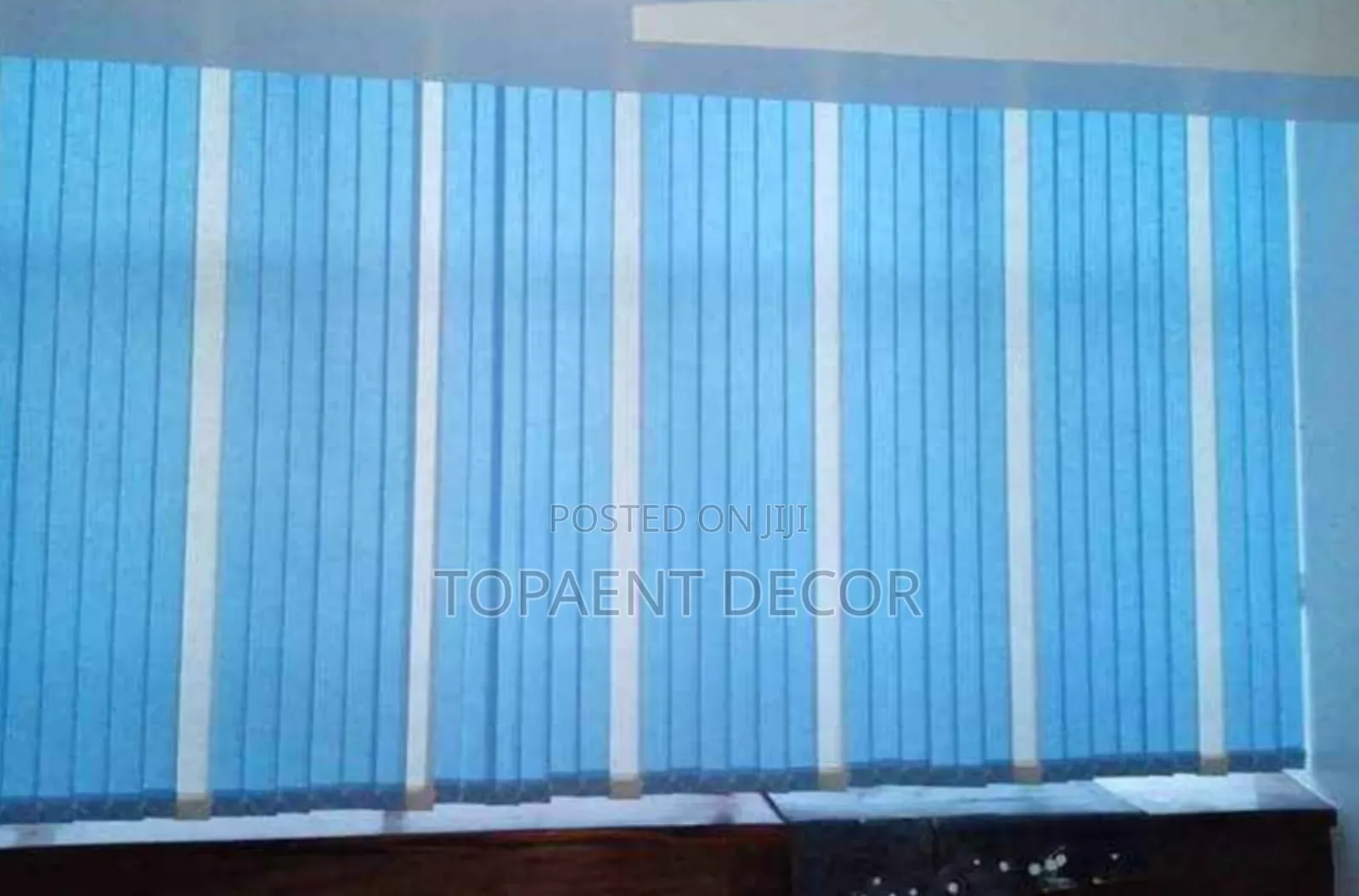 Perfect Shade And Smooth Finish Vertical Office Blinds