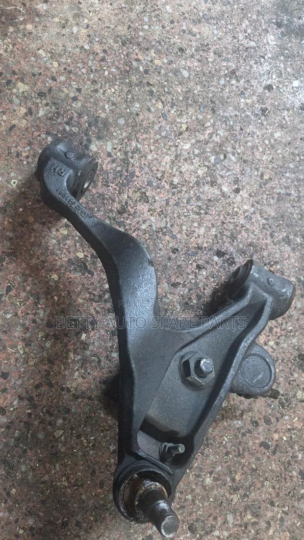 Isuzu Elf Lower Arm - thumbnail 2