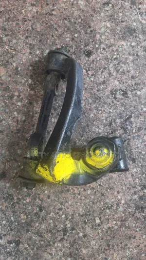 Isuzu Elf Upper Arm