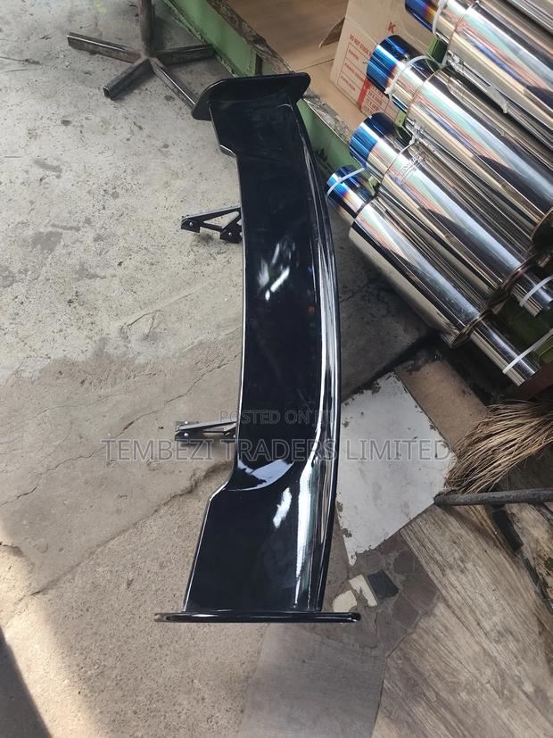 Universal Gt Style Car Spoiler - thumbnail 2