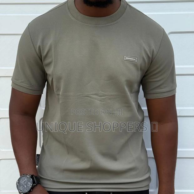 Quality Round Tshirts - thumbnail 4