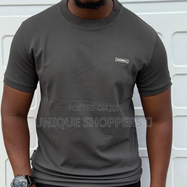 Quality Round Tshirts - thumbnail 6